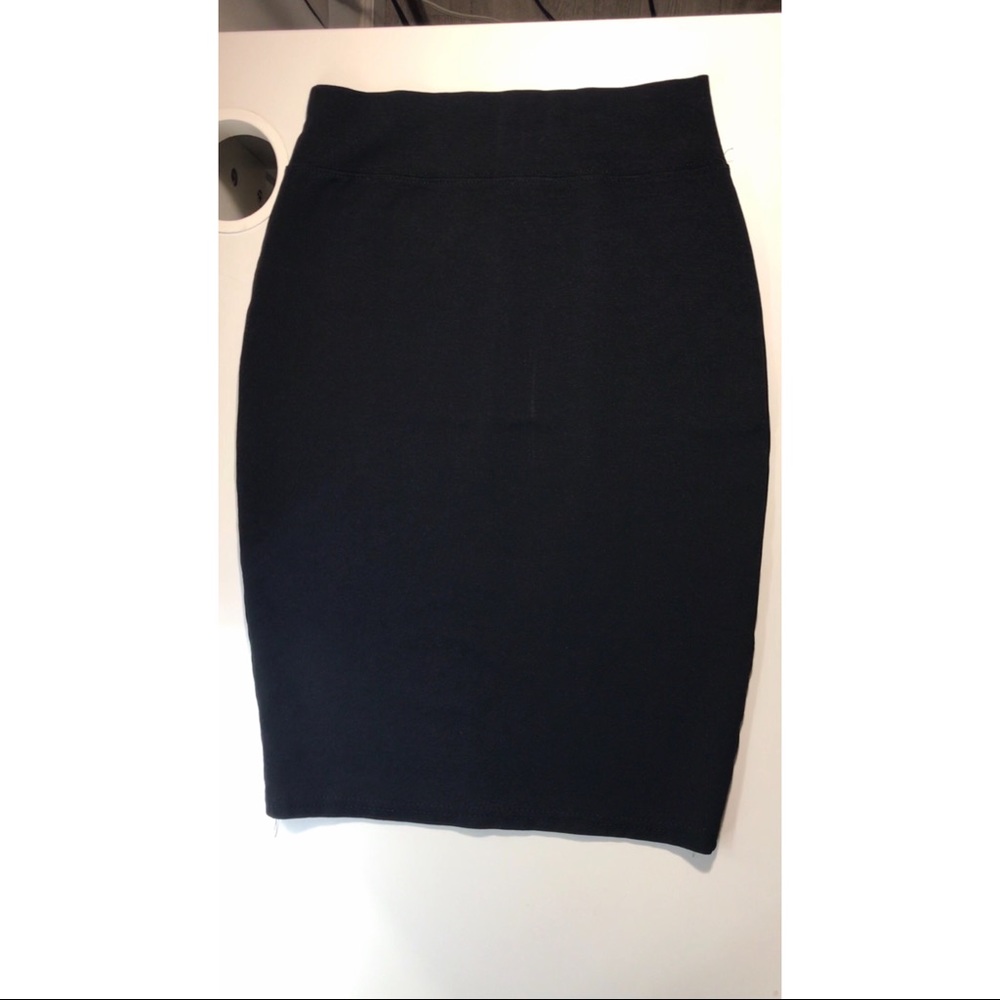 Pencil Skirt | Black | SIZE: S